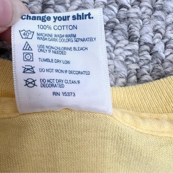 Vintage 90s Delta Pro Weight yellow butterfly print t shirt XXL - Picture 11 of 12